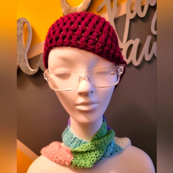 Accessories - Readers +1.00 and eyeglass pouch bundle